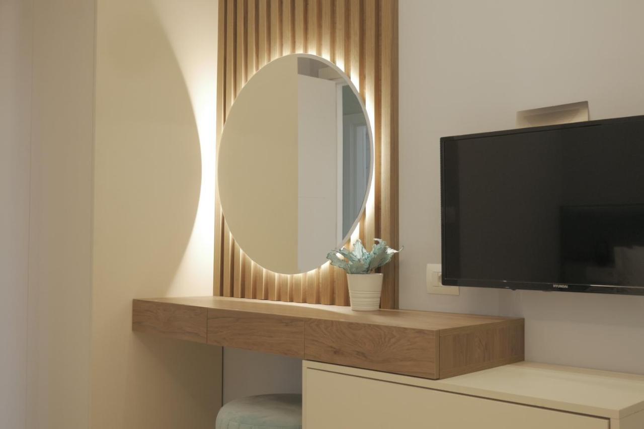 Newly Renovated Apartment Tirana Exterior foto
